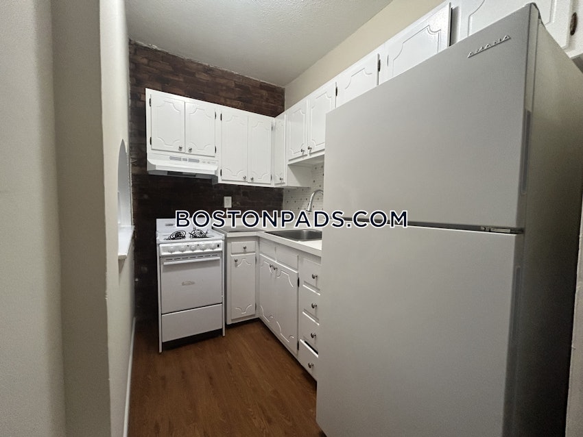 BOSTON - MISSION HILL - 1 Bed, 1 Bath - Image 2