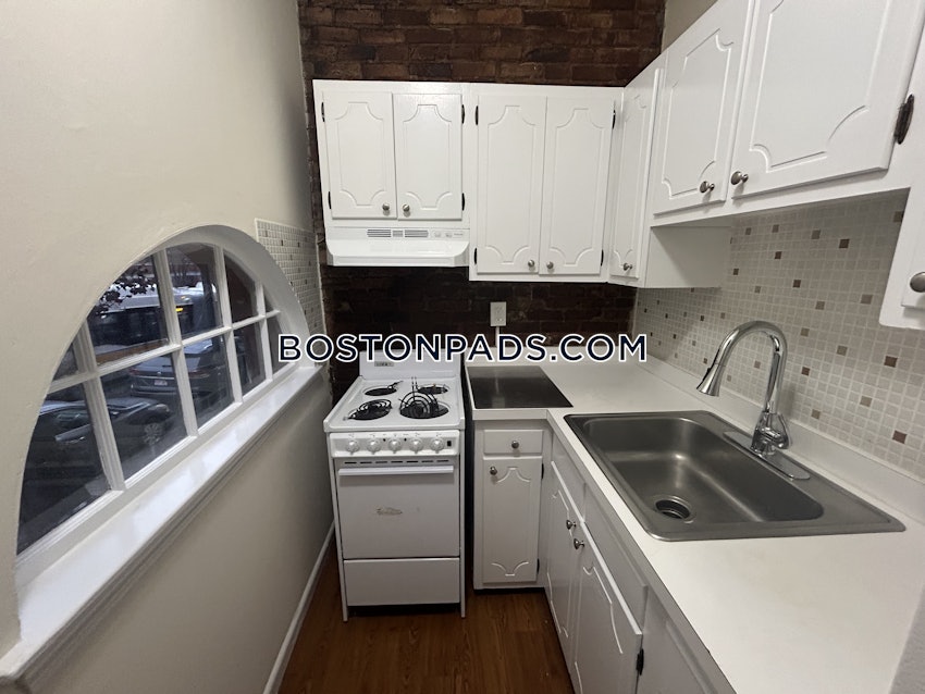BOSTON - MISSION HILL - 1 Bed, 1 Bath - Image 1