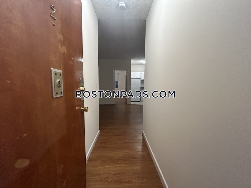 BOSTON - MISSION HILL - 1 Bed, 1 Bath - Image 5