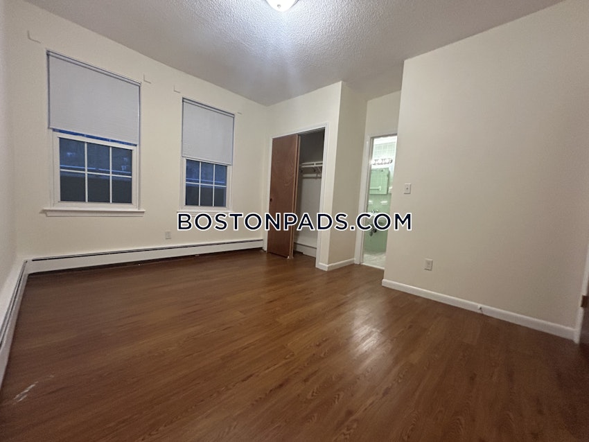 BOSTON - MISSION HILL - 1 Bed, 1 Bath - Image 8