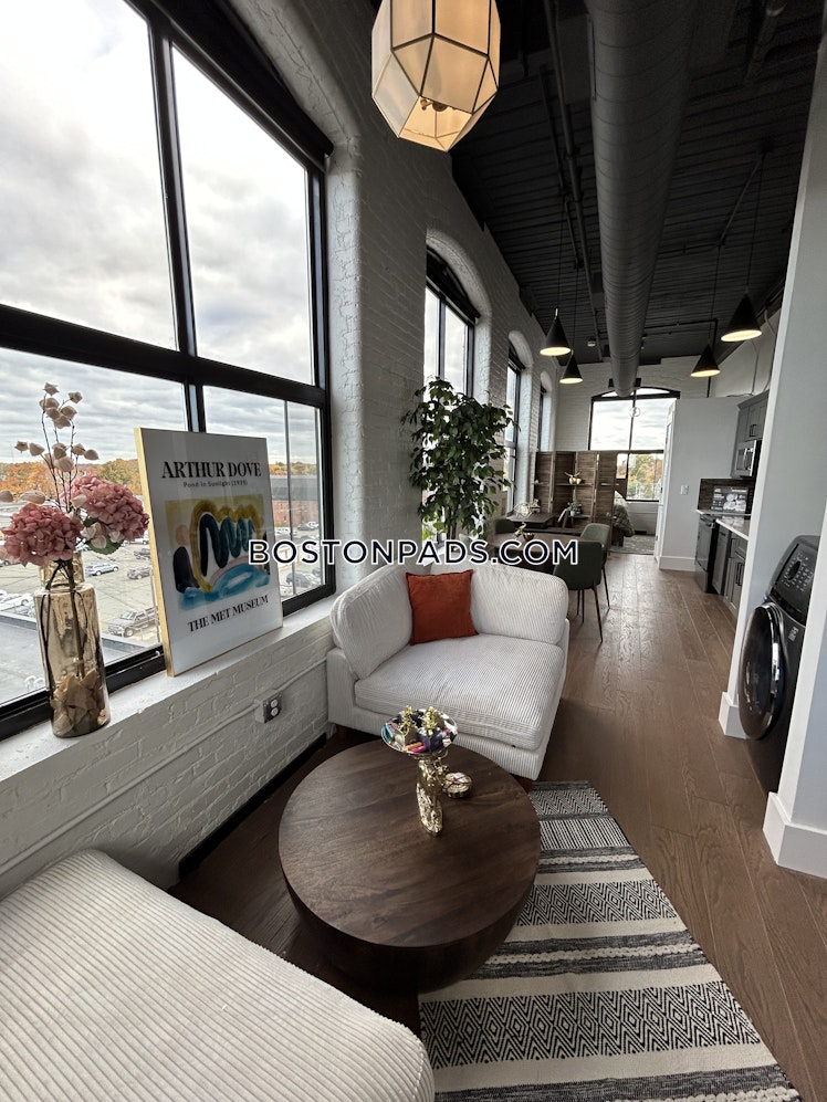 Union St., Attleboro