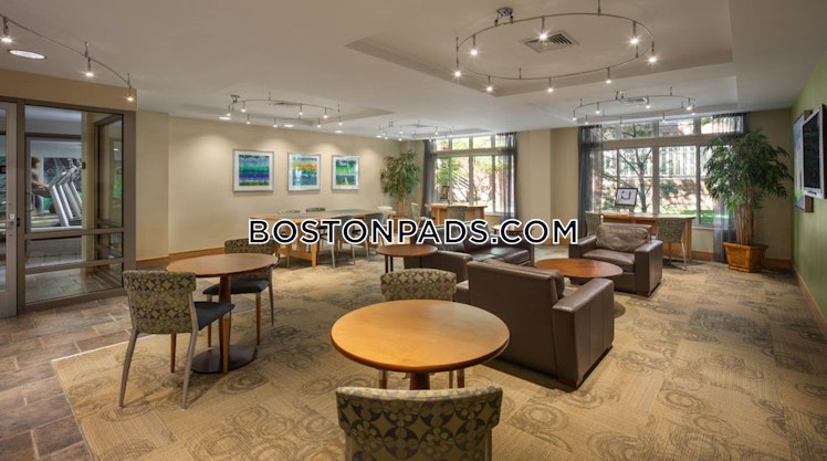 Watertown St., Watertown