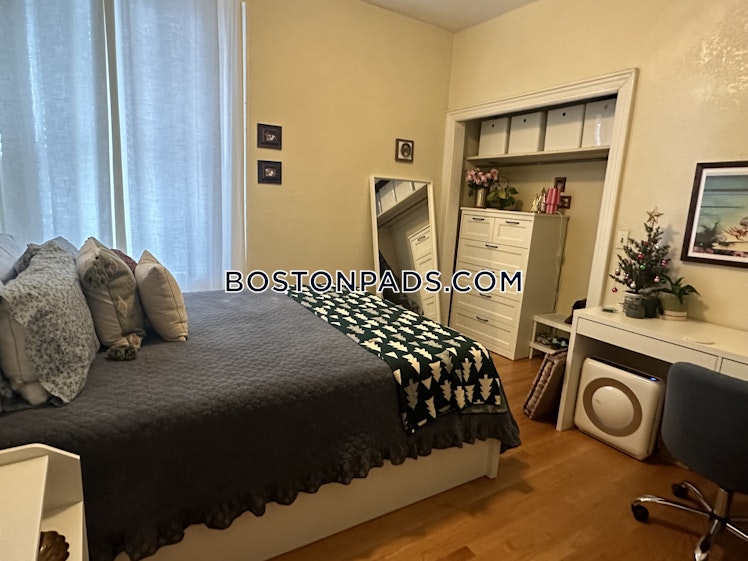 Hammond St., Roxbury Crossing