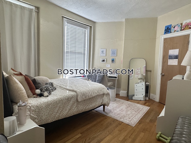 Hammond St., Roxbury Crossing