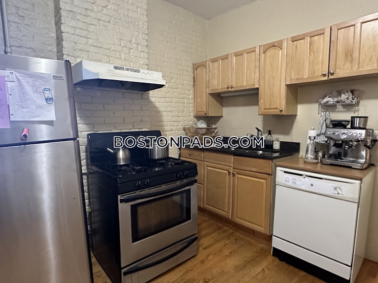 Hammond St., Roxbury Crossing