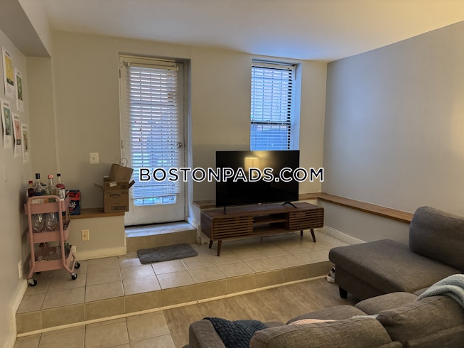 Boston - $5,850+ /mo