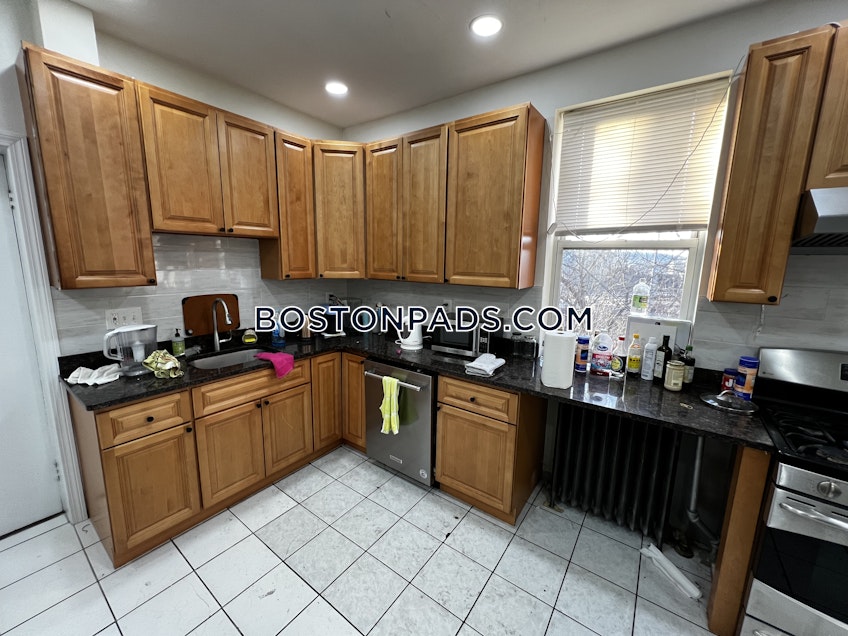 Boston - $6,600+ /month