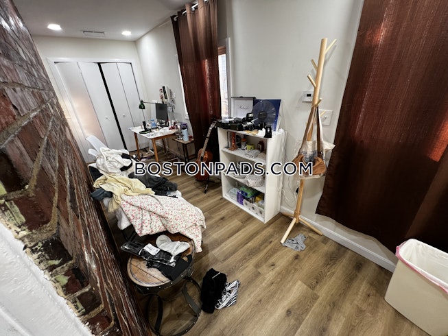 Boston - $6,600+ /mo