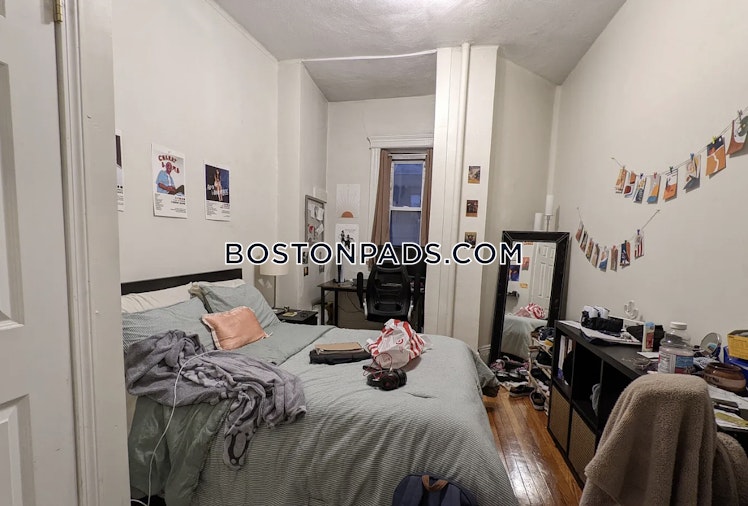 Hemenway St., Boston