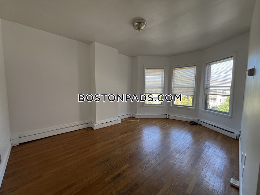 Boston - $4,300+ /month