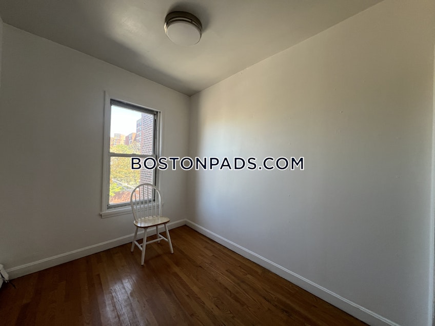 Boston - $4,300+ /month