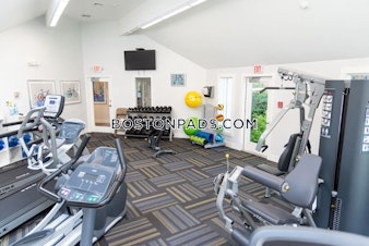 Beverly Commons Dr. Beverly