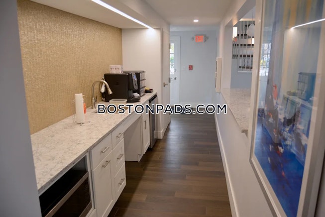 Beverly - $2,322+ /mo