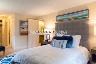 Beverly Commons Dr. Beverly