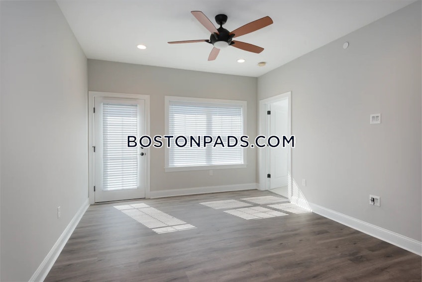 Tewksbury - $2,705+ /month