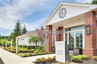 Archstone Ave. Tewksbury