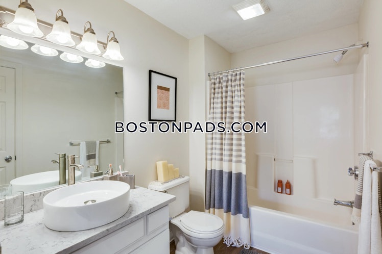 Archstone Ave., Tewksbury