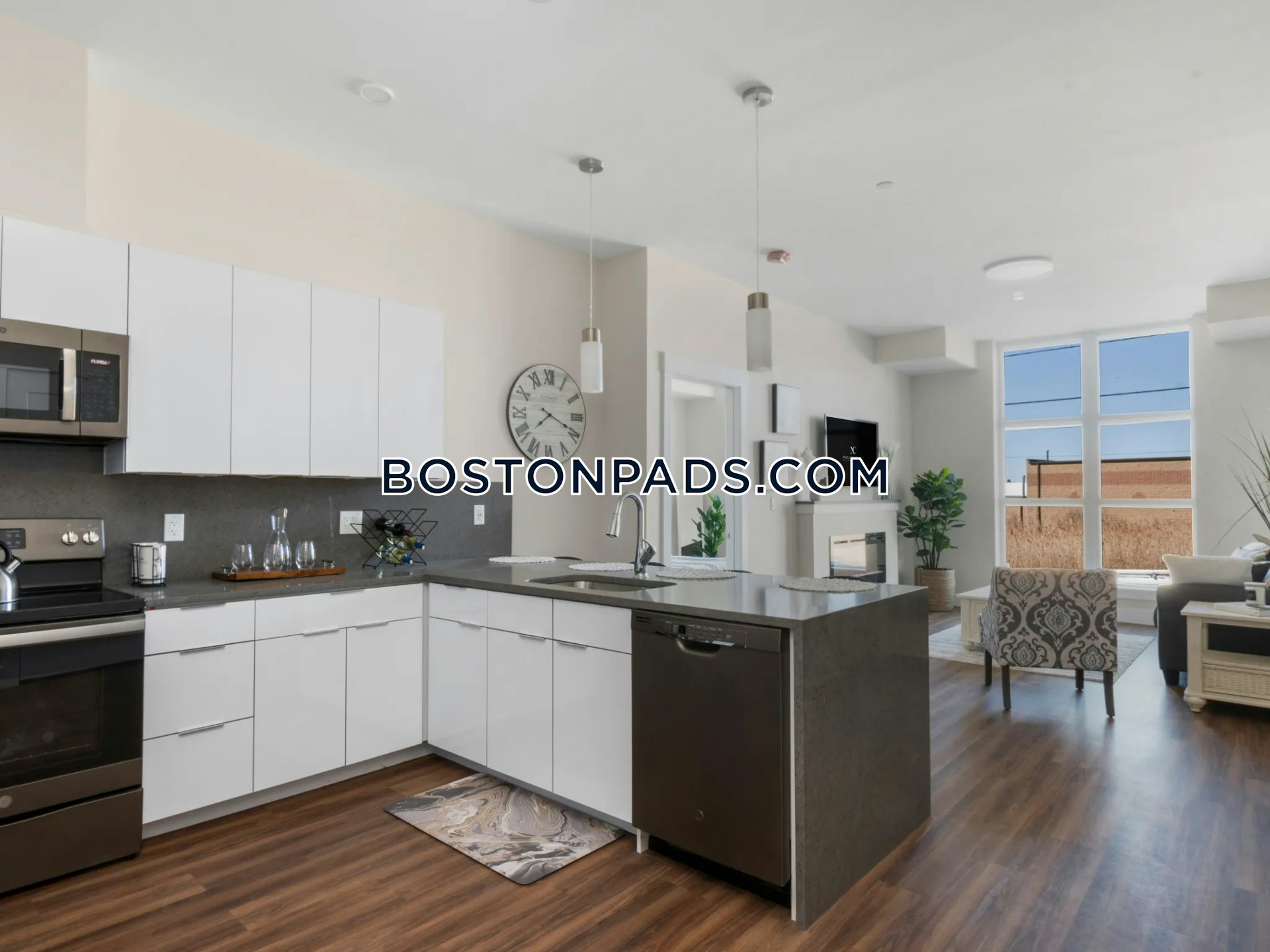 Boston Way. Newburyport