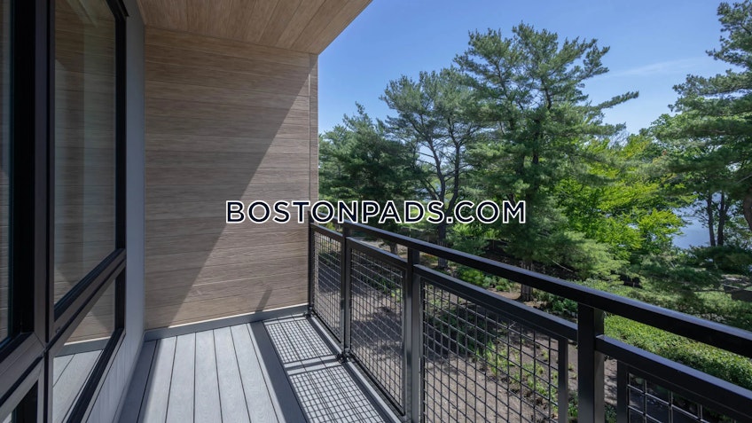 Wakefield - $3,425+ /month