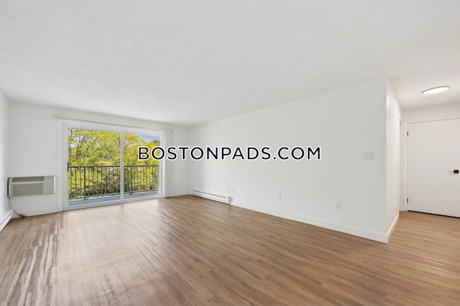 Waltham - $3,615+ /mo