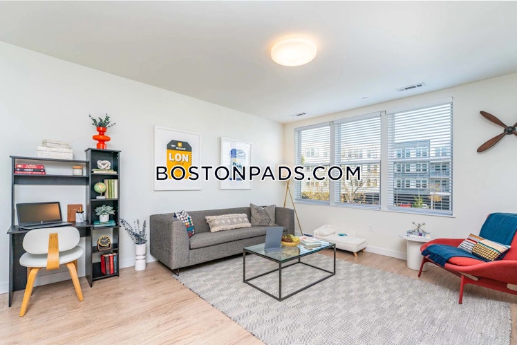 Patriot Parkway, Weymouth