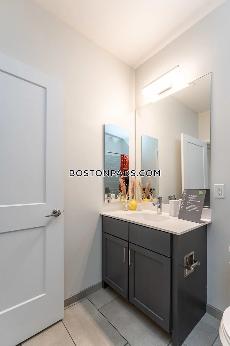 Patriot Parkway, Weymouth