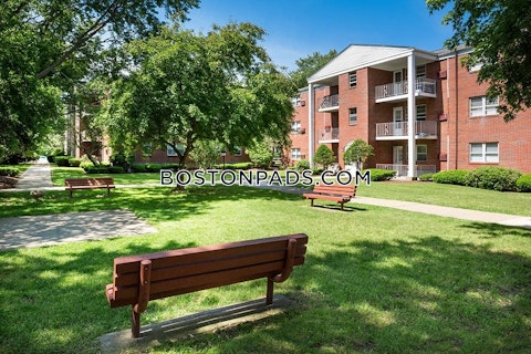 Gaslight Dr. Weymouth photo 11