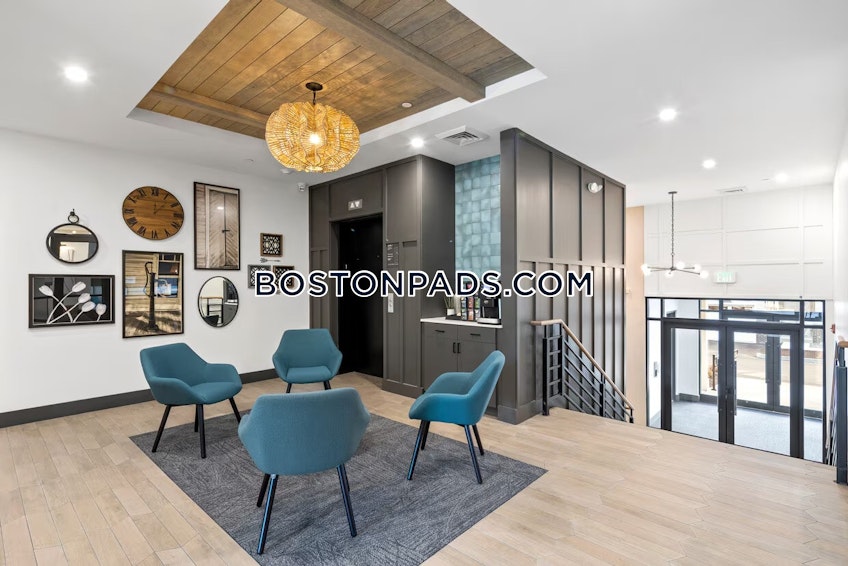 Wilmington - $2,800+ /month