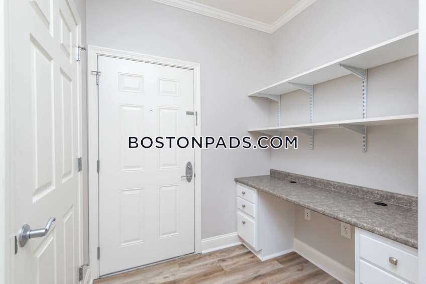 Chelmsford - $3,015+ /month