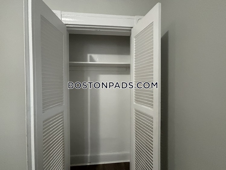 Swetts Ct., Watertown