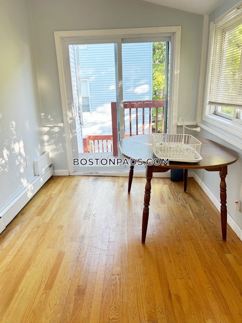 Plymouth St. Cambridge photo 7