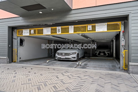 Leo M Birmingham Parkway Boston photo 12