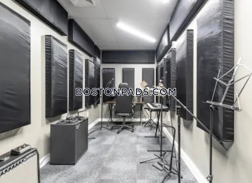 Boston - $4,511+ /month