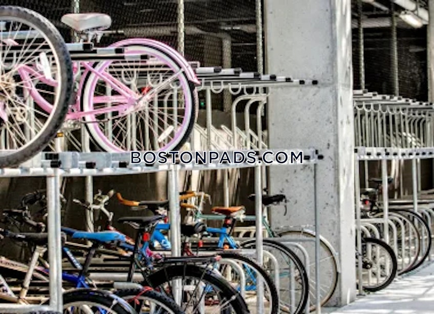 Boston - $2,525+ /month