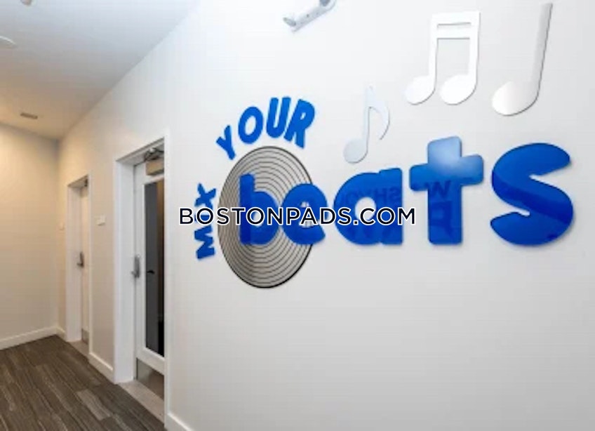 Boston - $3,620+ /month