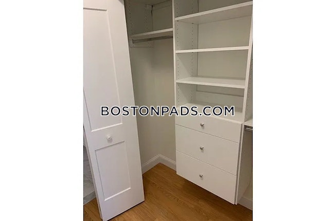 Chestnut Hill - $3,375+ /mo