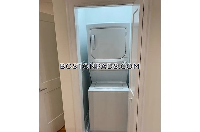 Chestnut Hill - $7,465+ /mo