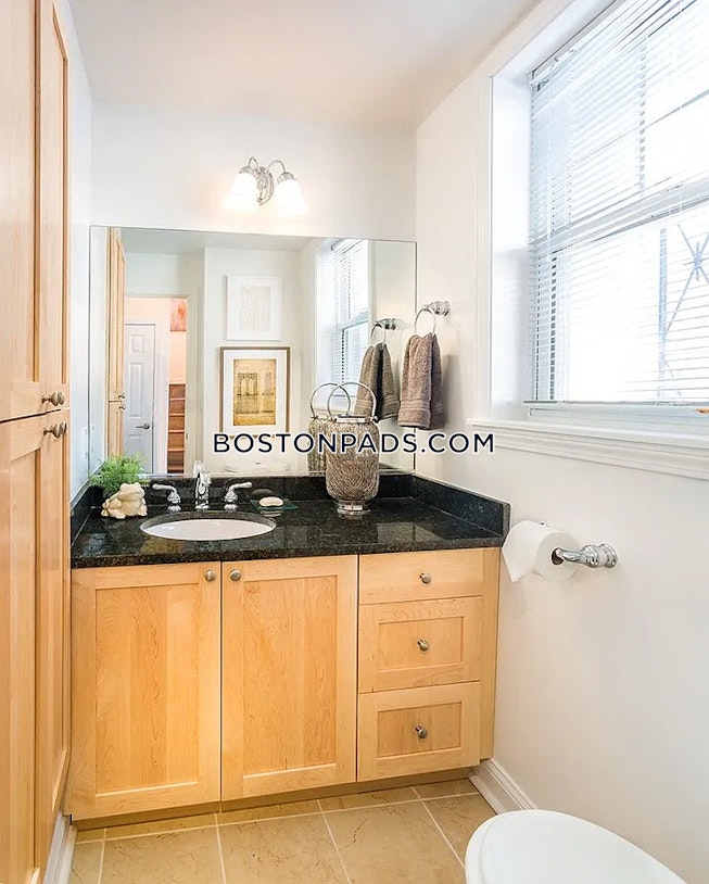 Chestnut Hill - $7,465+ /mo
