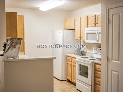 Archstone Ave./>, Tewksbury