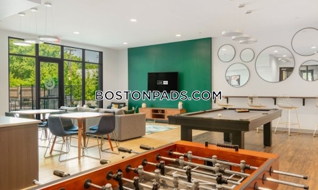 Beverly - $2,200+ /mo