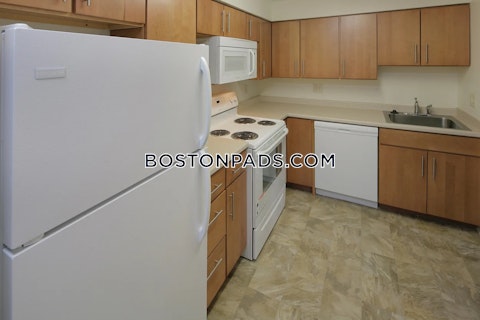 Sumner St. Stoughton photo 3