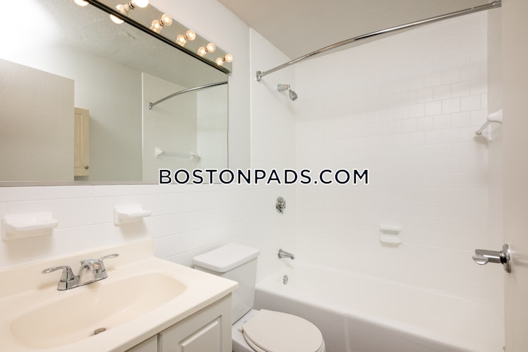 West Squantum St., Quincy