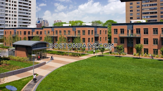 Boston - $2,910+ /mo