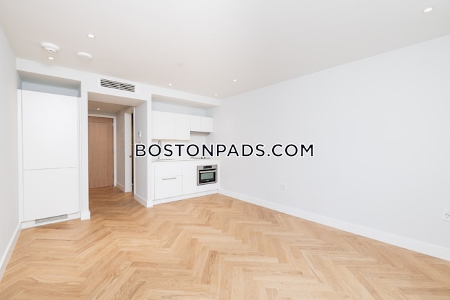 Boston - $3,100+ /mo