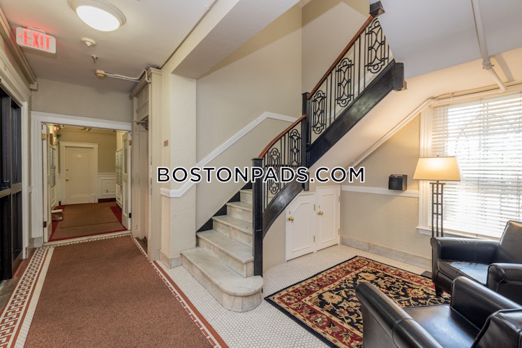 Worthington St., Roxbury Crossing