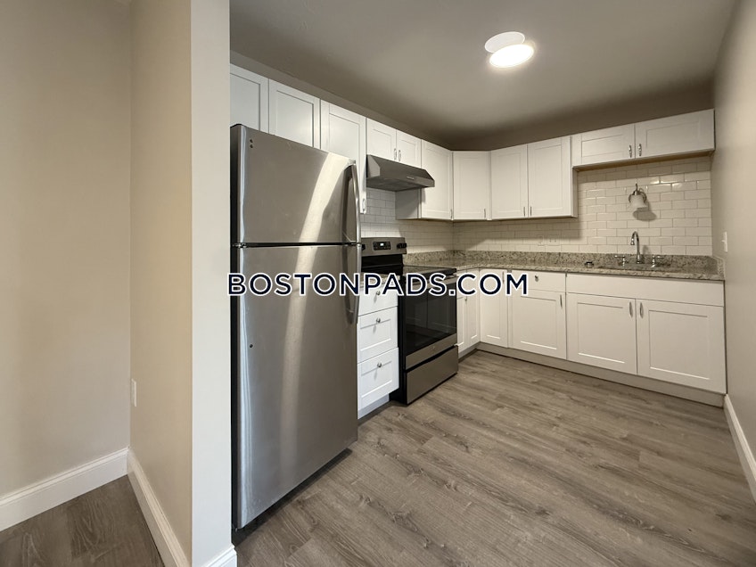 Webster - $1,900+ /month