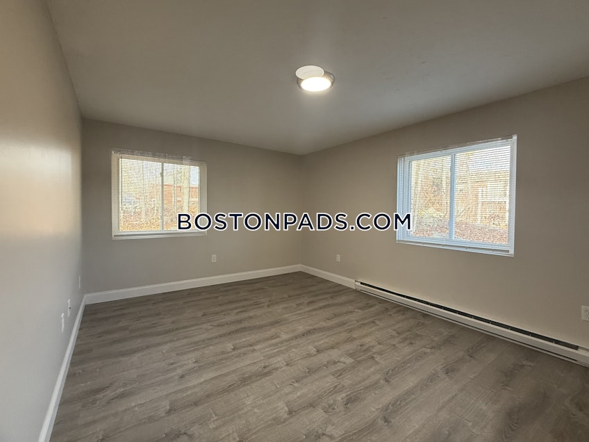 Webster - $1,900+ /month