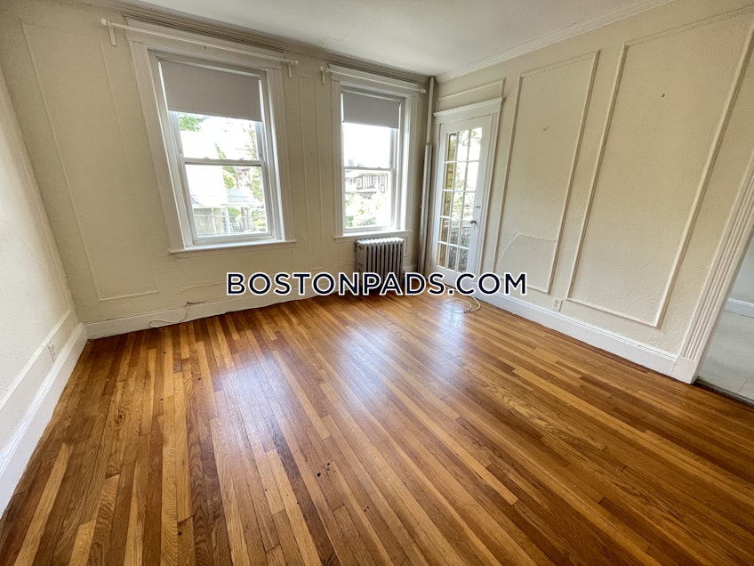 Boston - $2,750+ /month