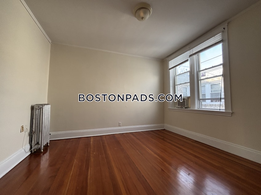 Boston - $2,100+ /month