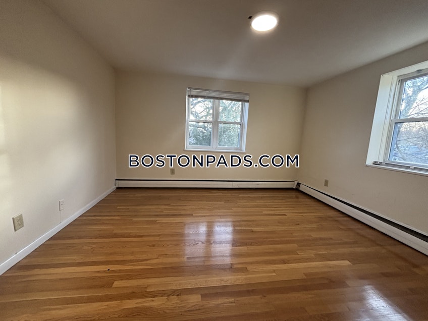 Brookline - $3,100+ /month